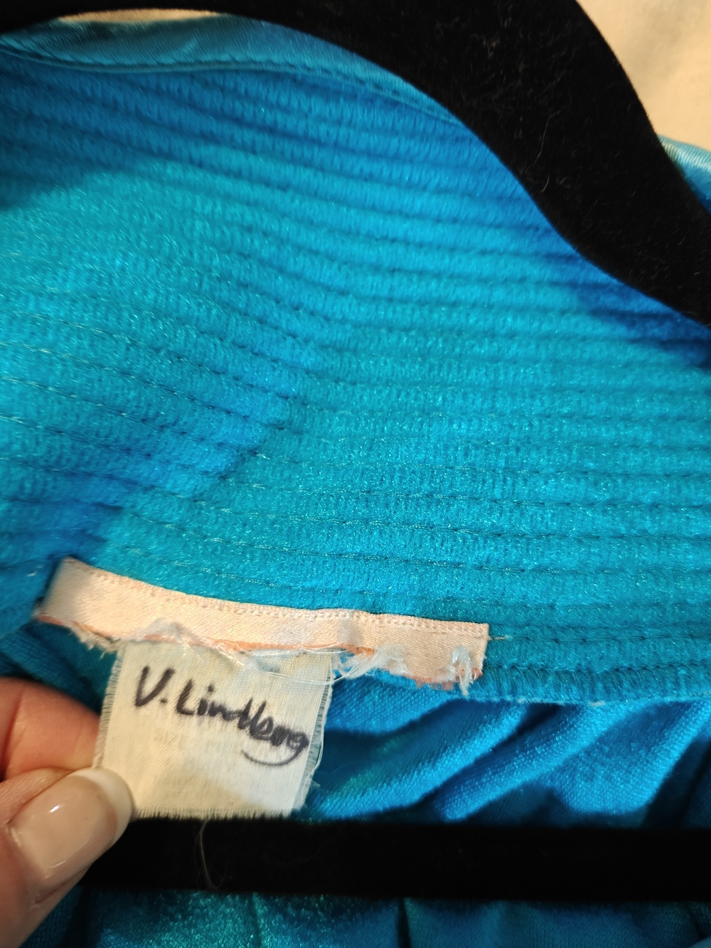 Vintage Teal Button-Front Robe with Pockets - Picture 3 of 4